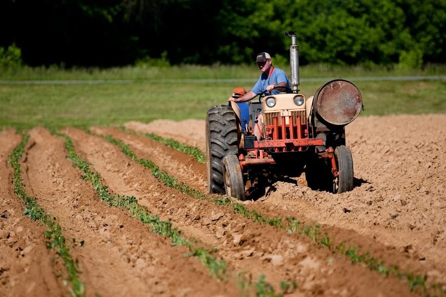 Formação obrigatória para condutores de tratores agrícolas a partir do mês de agosto